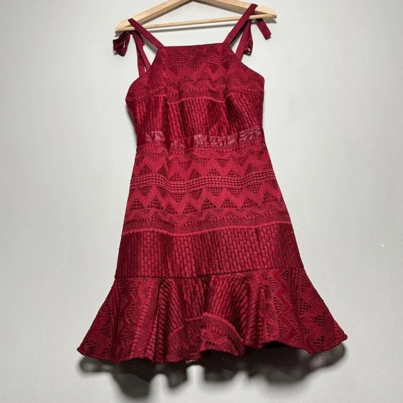 Two Sisters The Label Shona Dress in a Dark Red Sz 4 - Picture 3 of 8